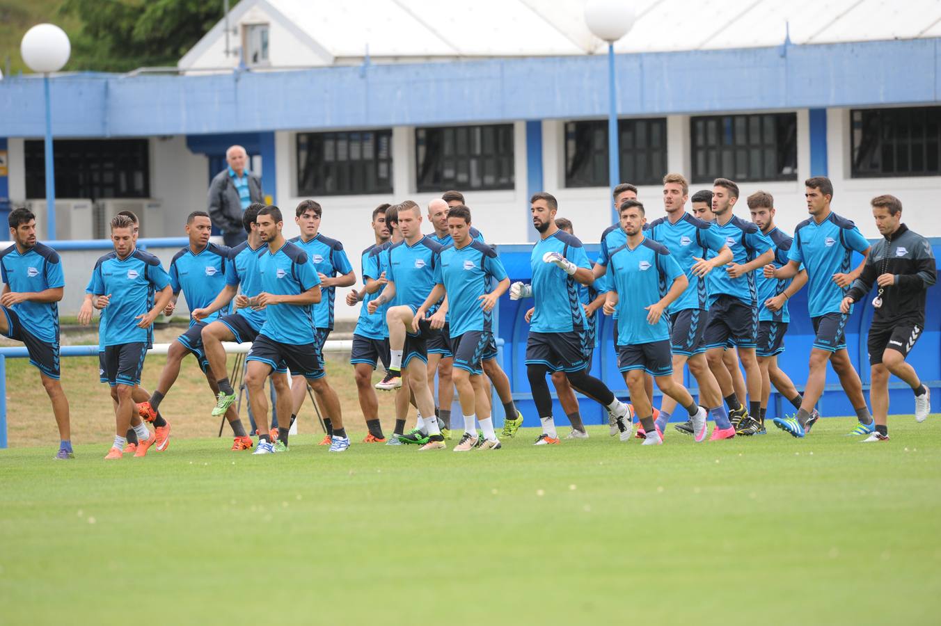 Primer entrenamiento del Alavés esta temporada