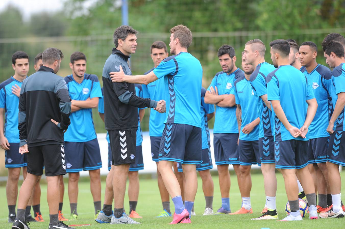 Primer entrenamiento del Alavés esta temporada