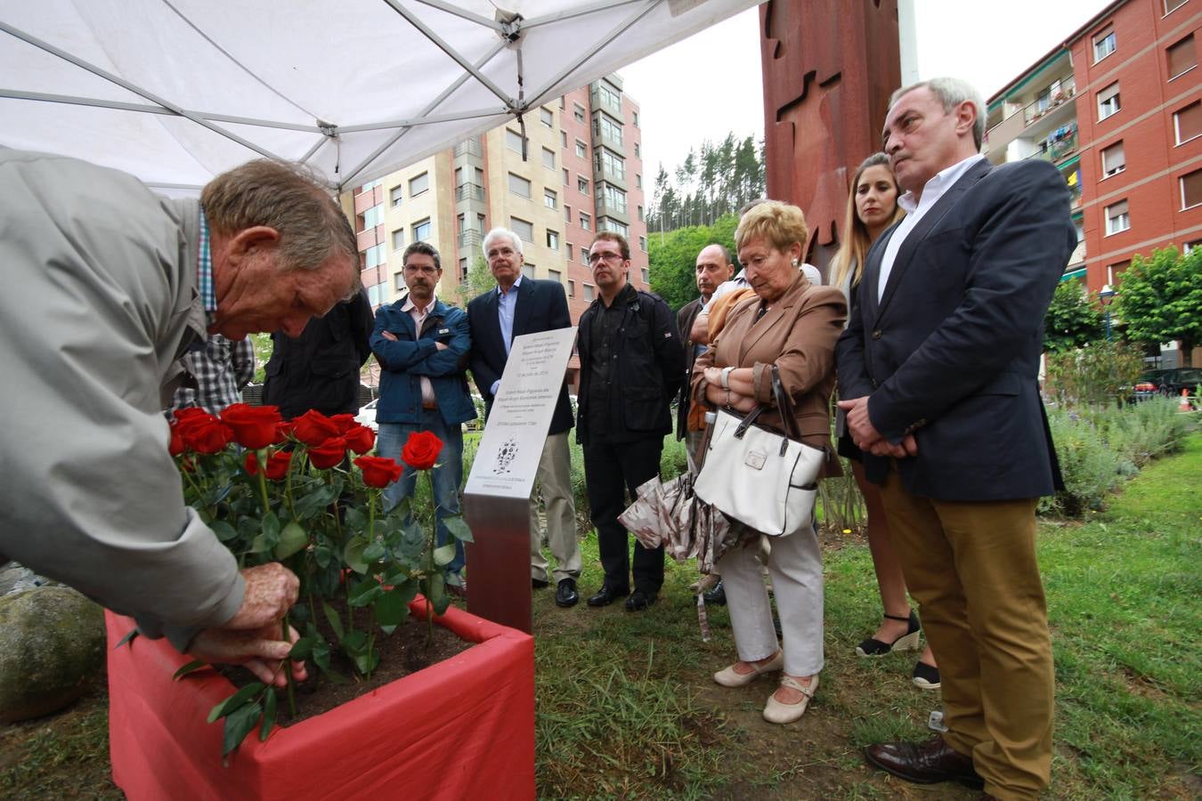 Bildu asiste por primera vez a un homenaje a Miguel Ángel Blanco