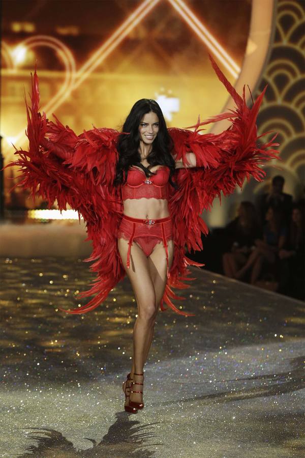 Adriana Lima y Alessandra Ambrosio, embajadoras de Río 2016