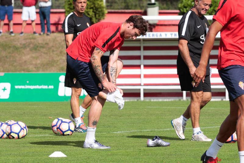 Amorebieta se entrena con el Sporting