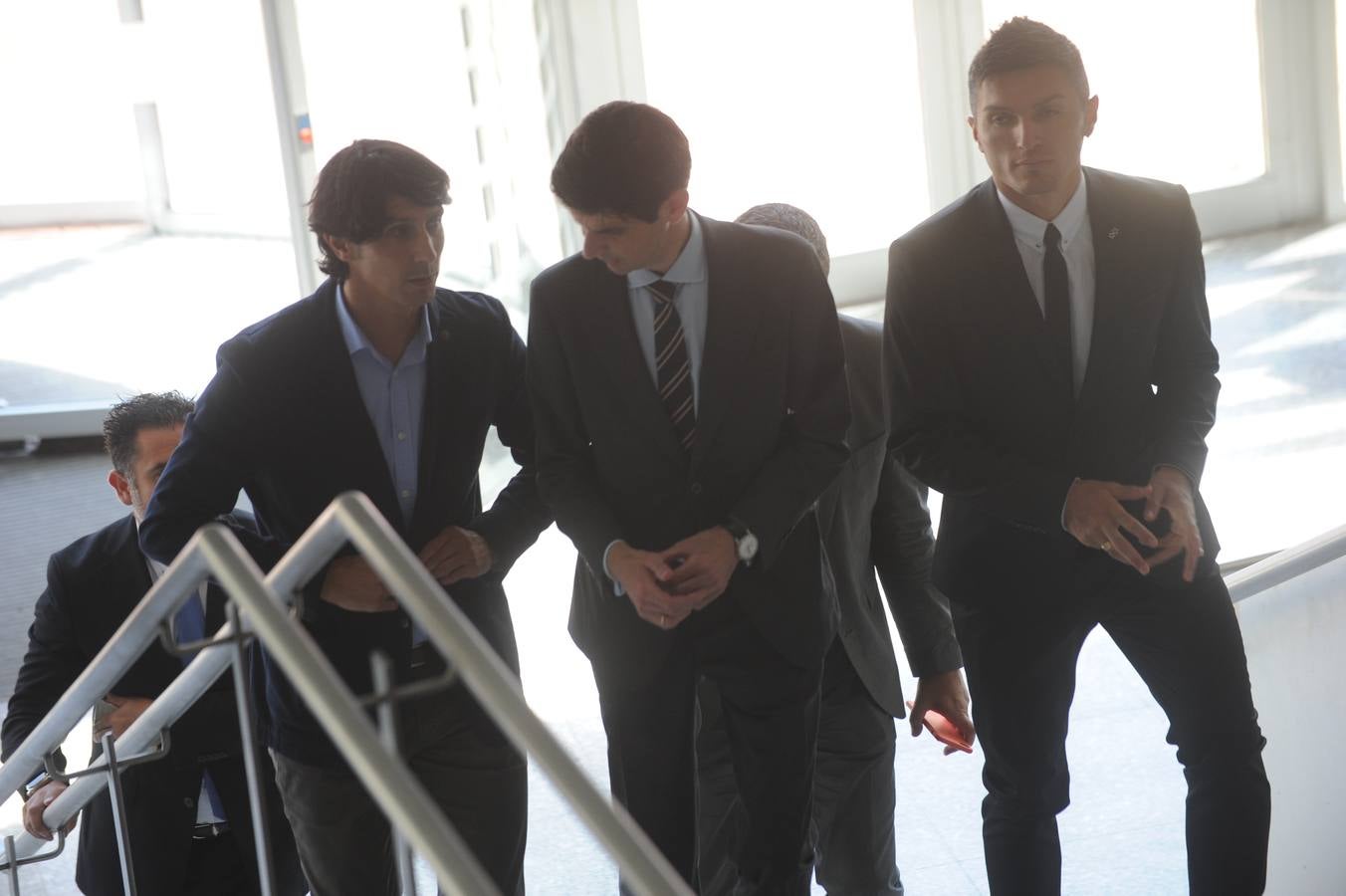 El Alavés presenta a Daniel Torres