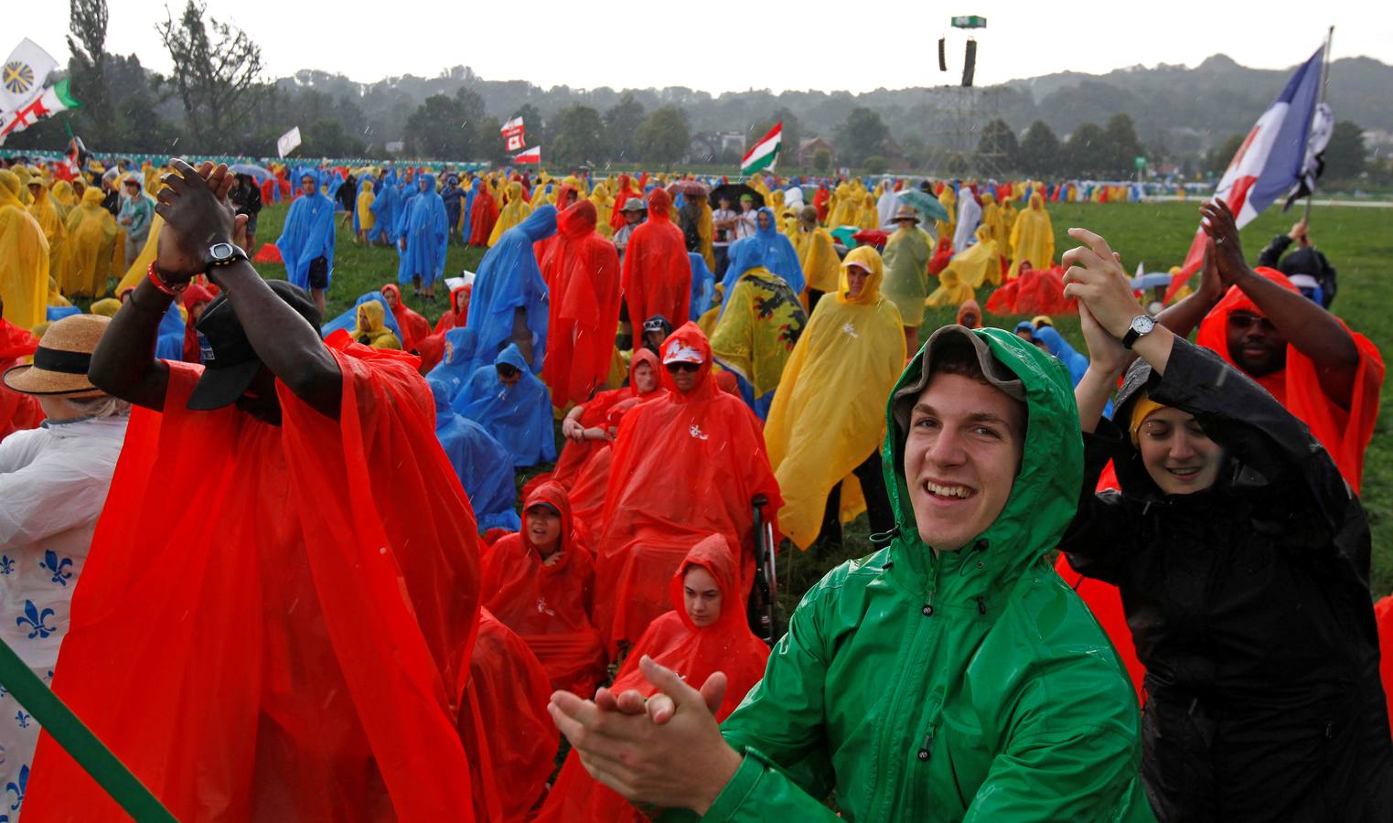 Pasados por agua por ver a Francisco