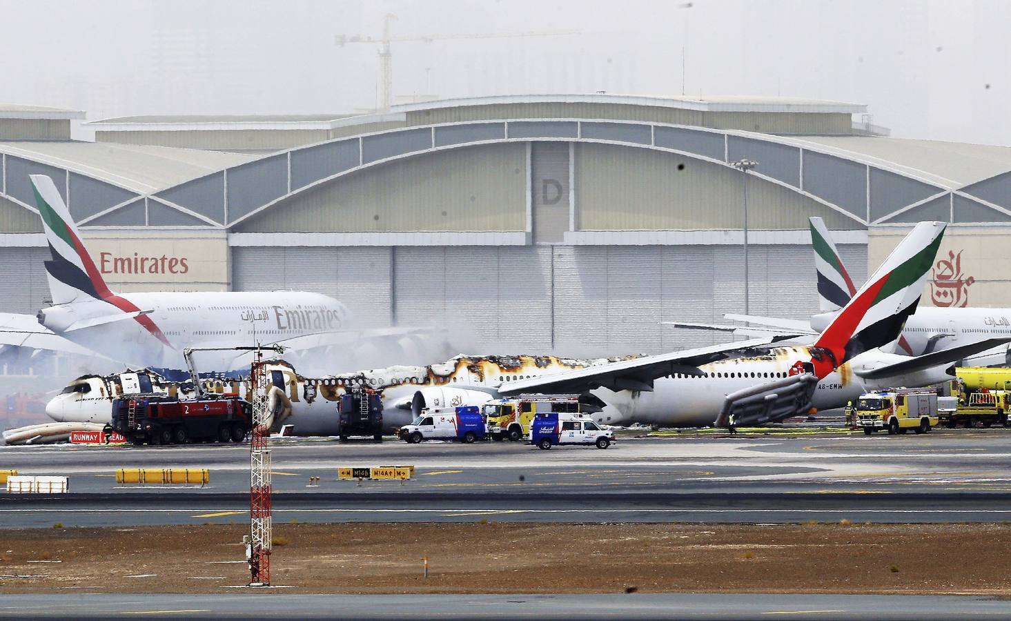 Así ha sido el incendio del Boeing de Emirates en Dubái