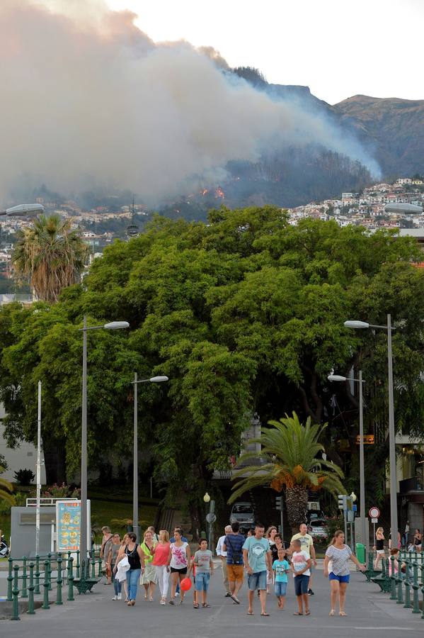 Las imágenes del incendio de Funchal