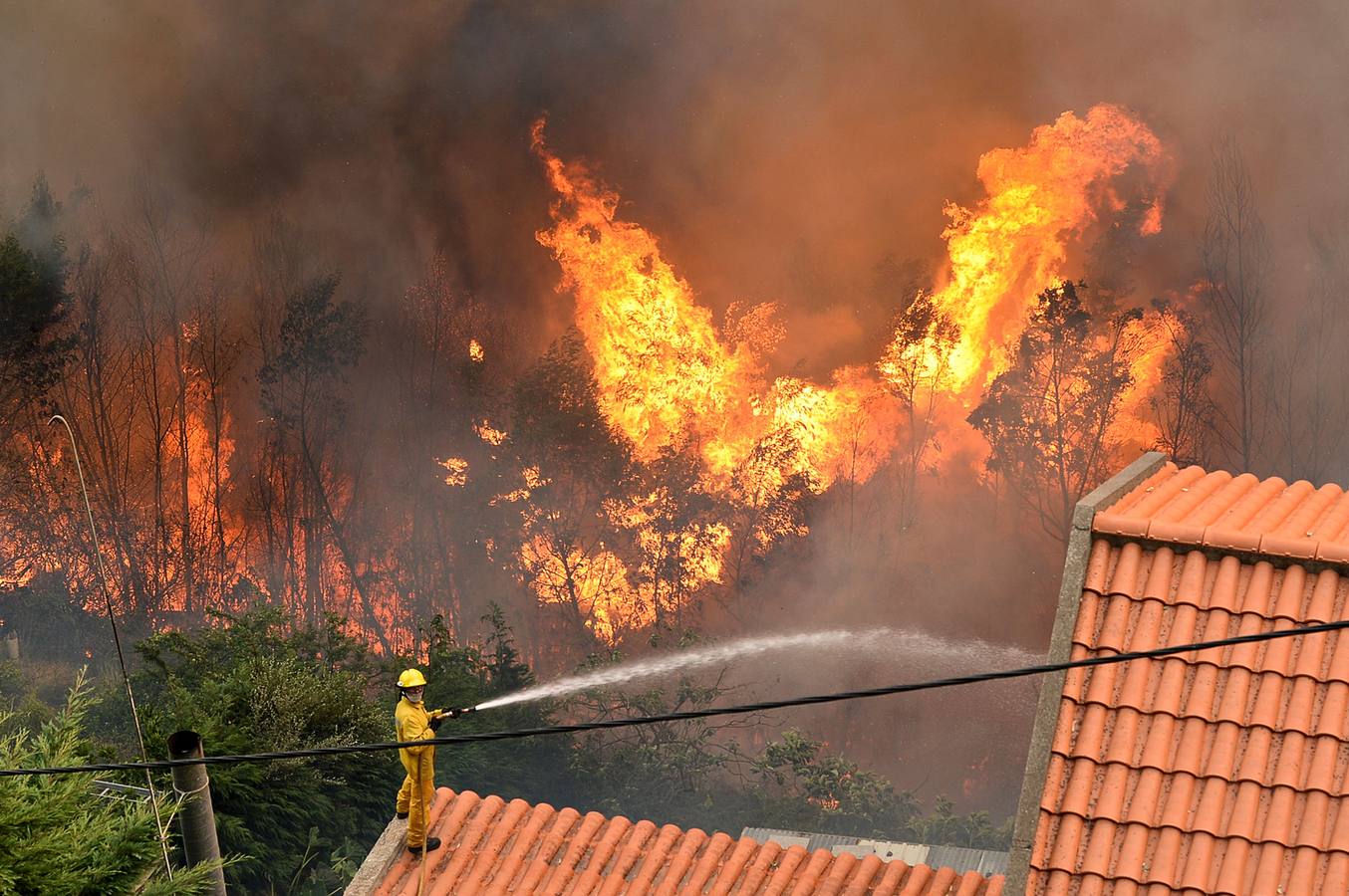 Las imágenes del incendio de Funchal