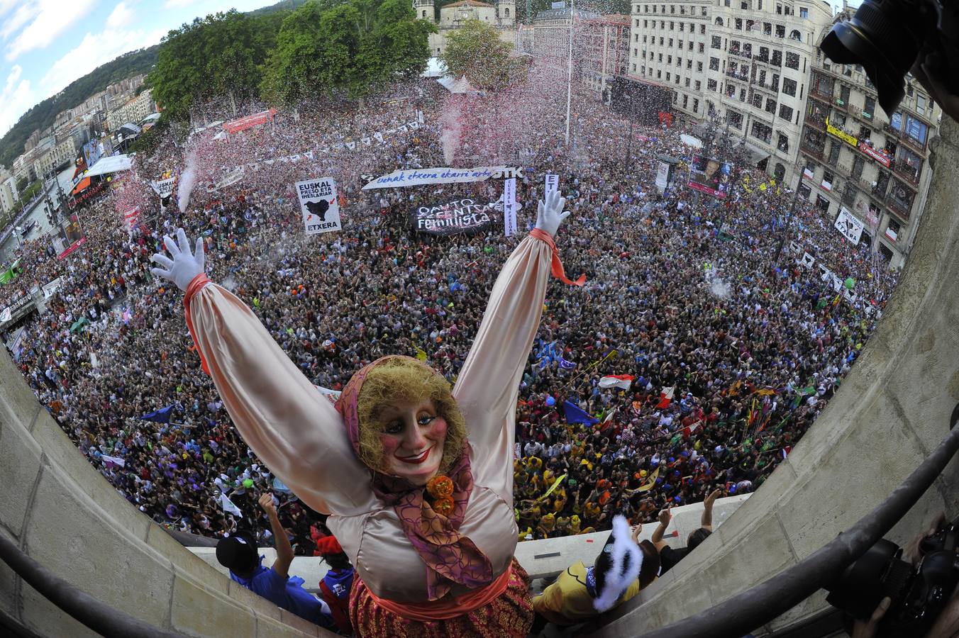 Marijaia enciende Bilbao