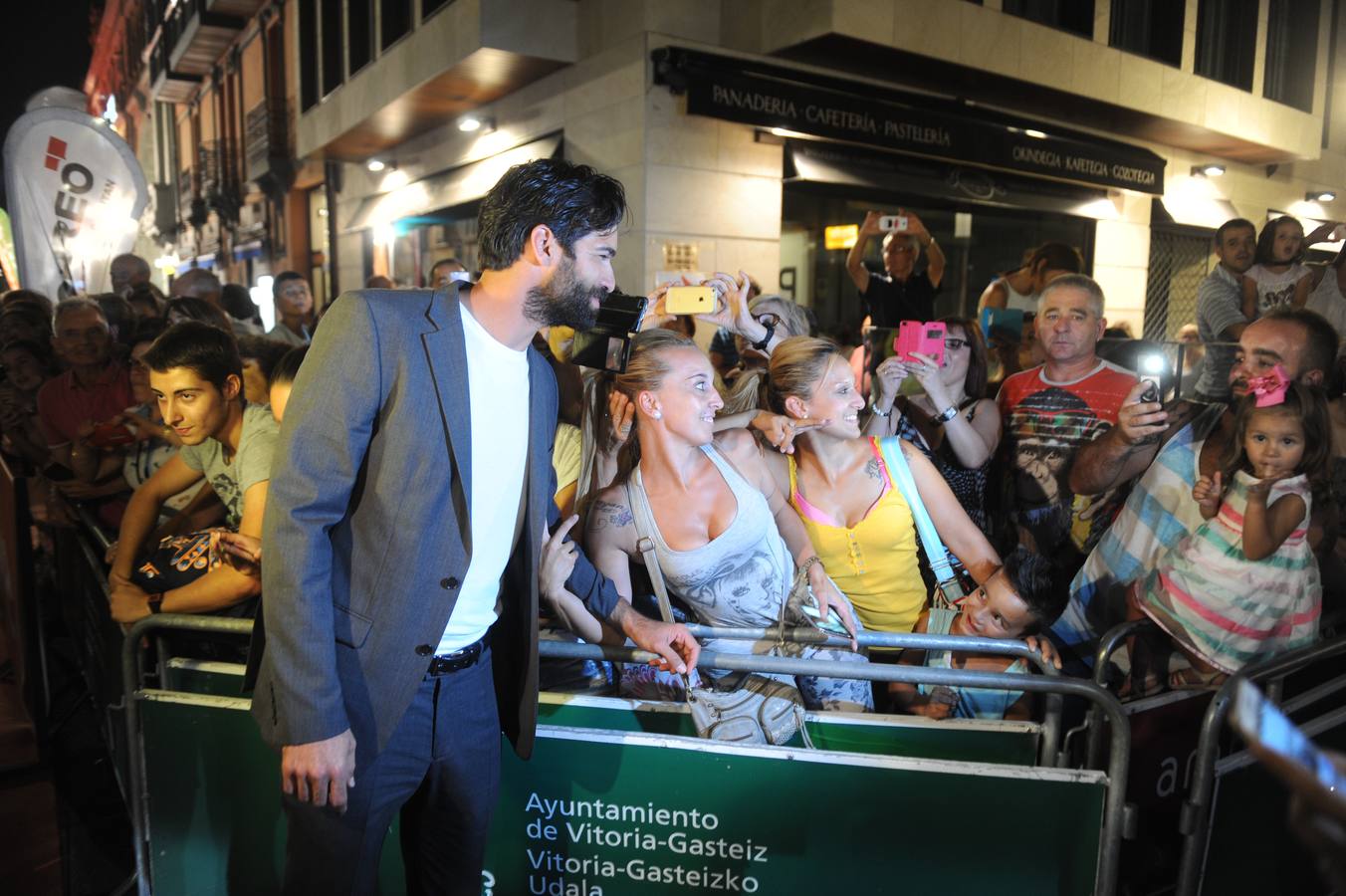 &#039;Olmos y Robles&#039; toman el Teatro Principal de Vitoria