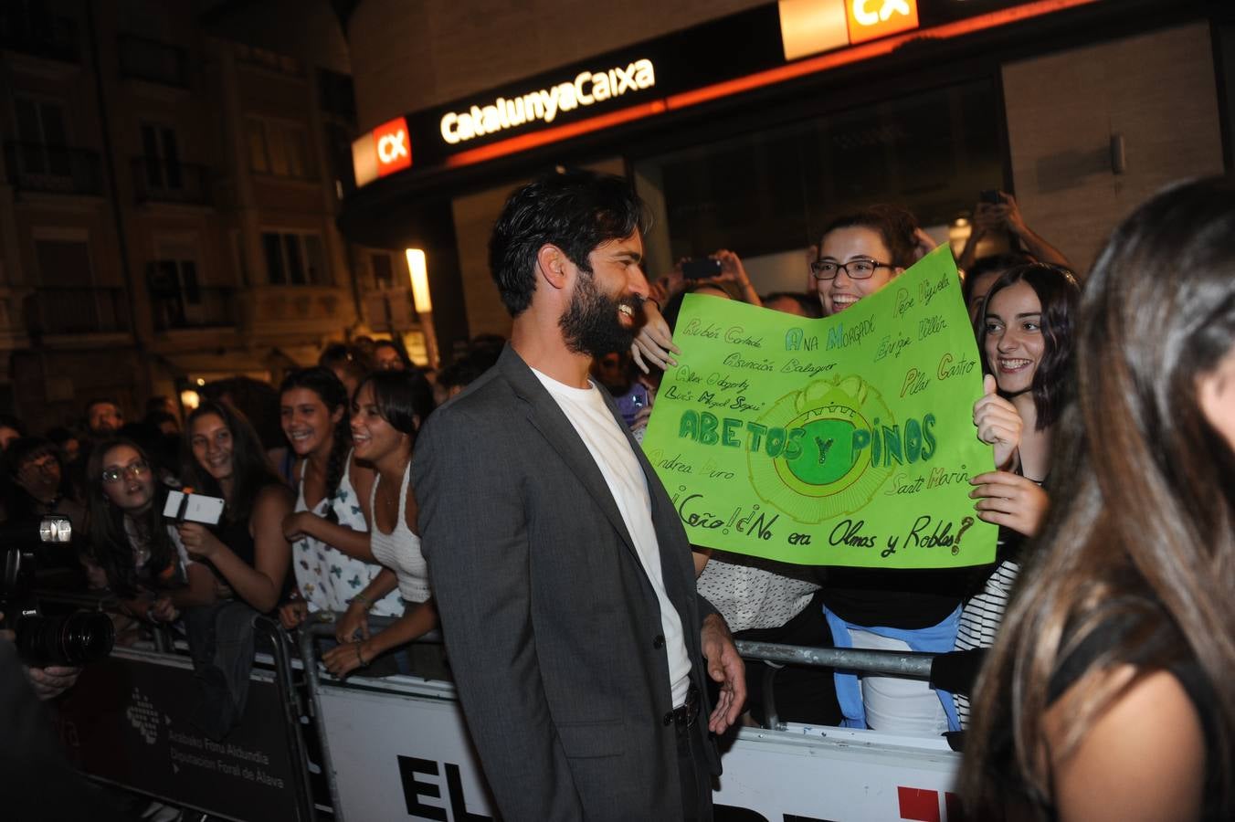 &#039;Olmos y Robles&#039; toman el Teatro Principal de Vitoria