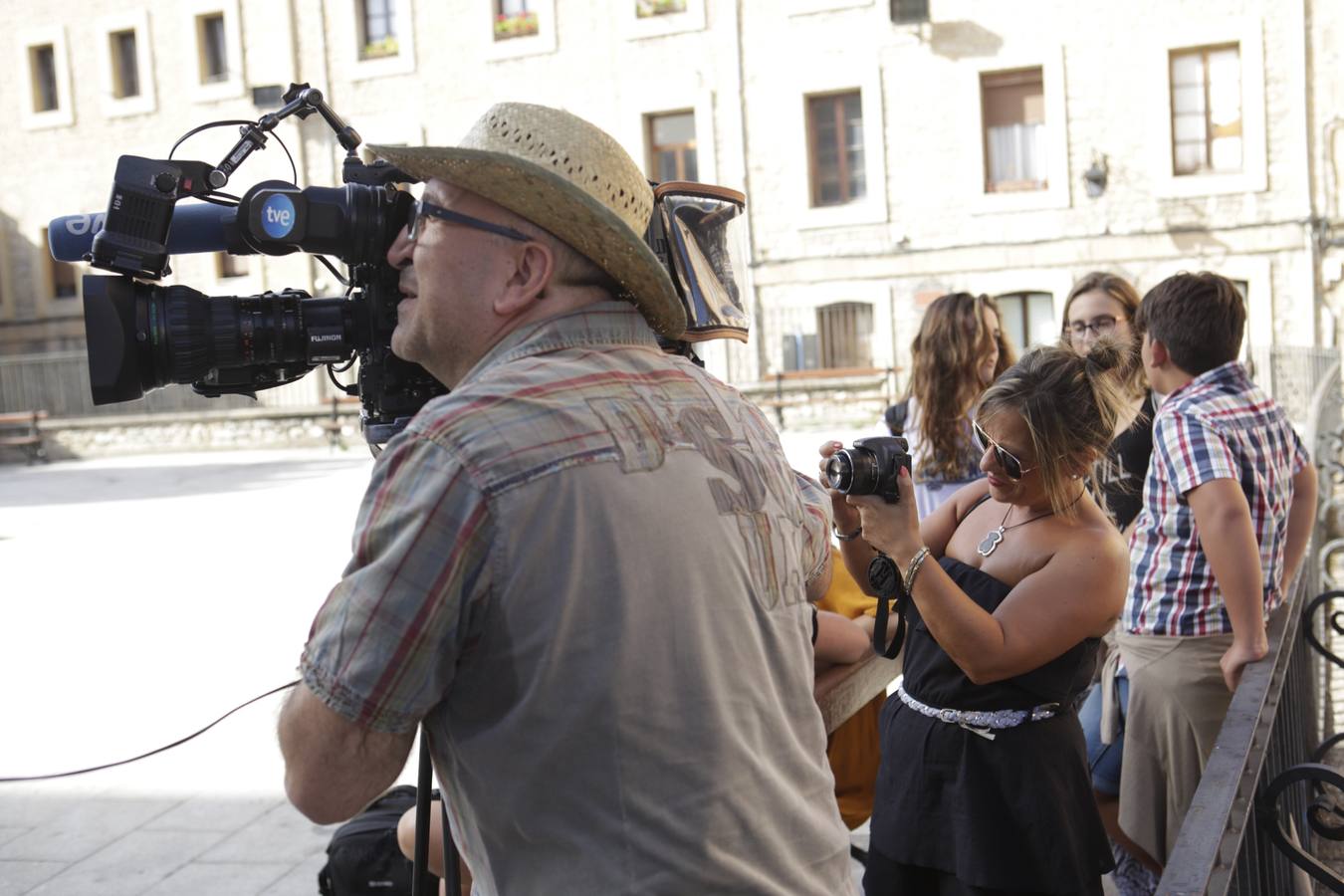 Presentación de la segunda temporada de la serie de TVE, &quot;Olmos y robles&quot;