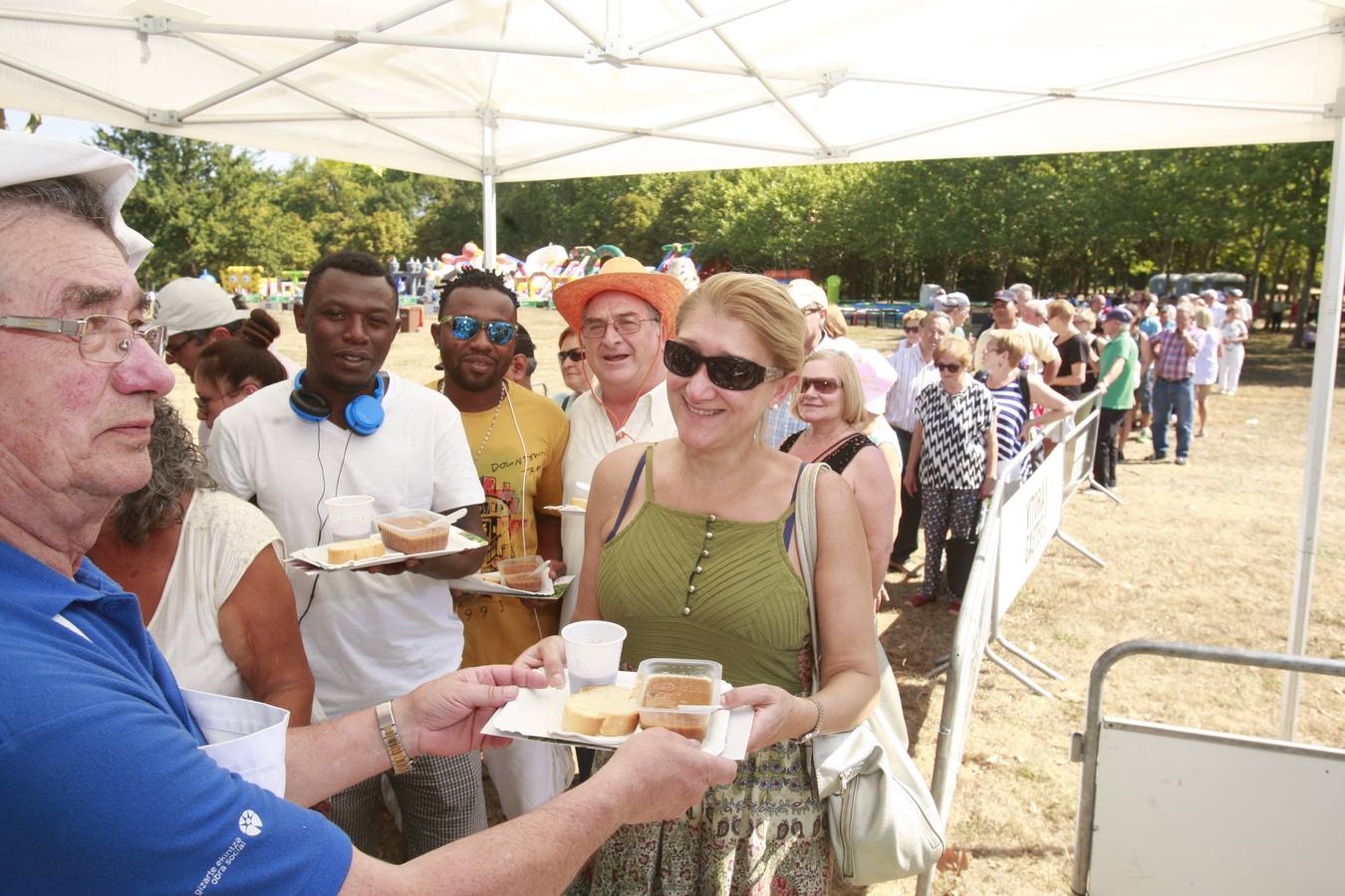 Calor, diversión y buenos alimentos en el día de Olárizu