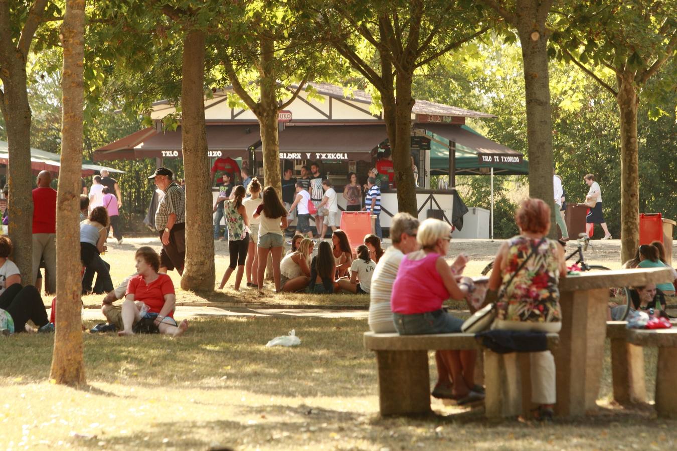 Calor, diversión y buenos alimentos en el día de Olárizu