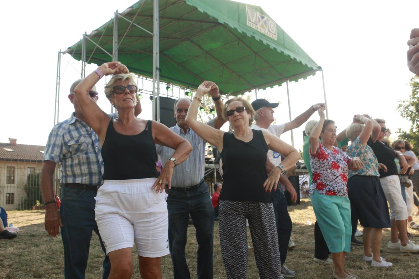 Calor, diversión y buenos alimentos en el día de Olárizu