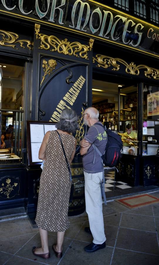 El Víctor Montes ha sido un clásico de la Plaza Nueva, visitado cada año por miles de turistas.