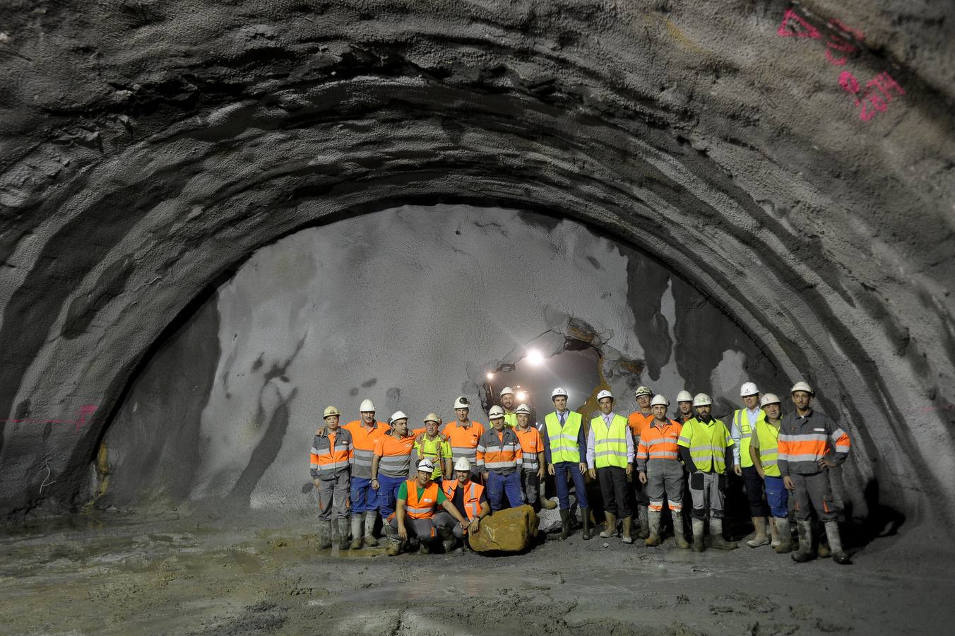 Autzagane: finaliza la excavación del túnel