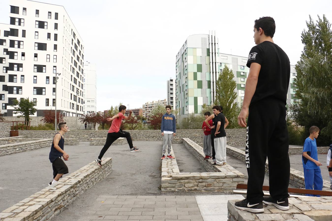 Vitoria se impulsa a la moda del parkour
