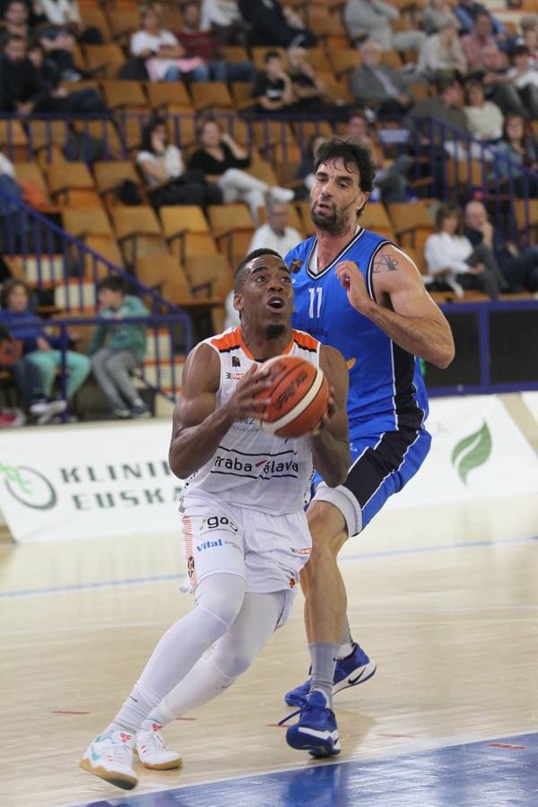 Sáenz Horeca Araberri - Baloncesto Melilla