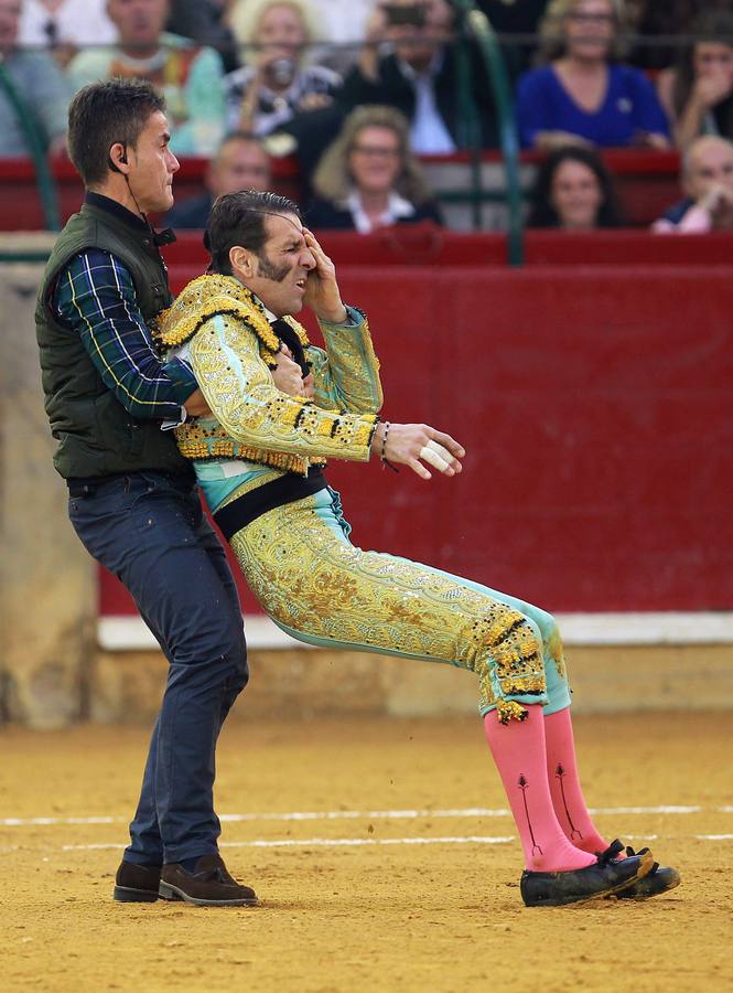 Padilla sufre una grave cornada en el parche de su ojo perdido