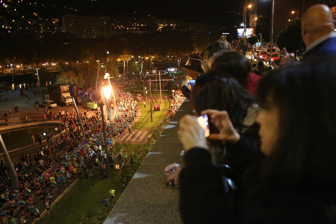 Las mejores imágenes del Bilbao Night Marathon 2016