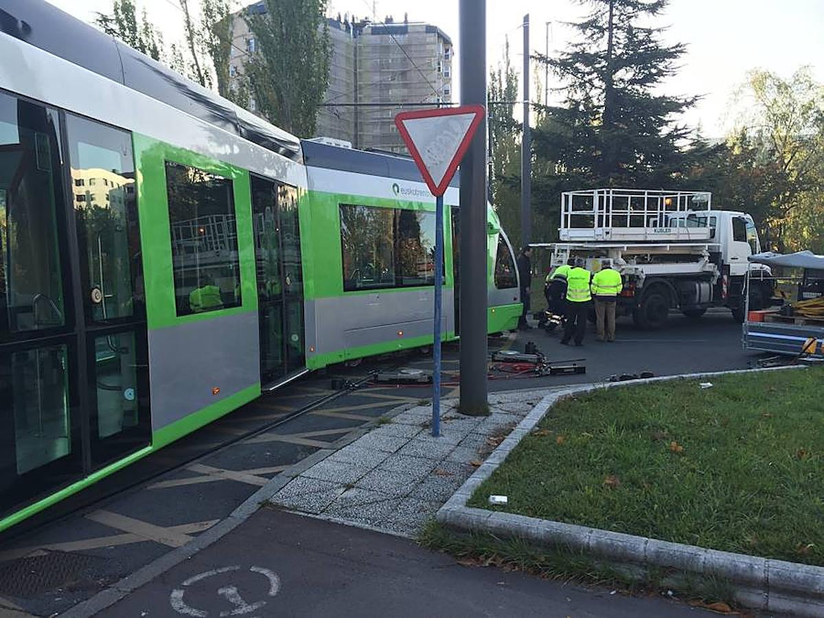 Nuevo accidente del tranvía en el barrio vitoriano de Lakua