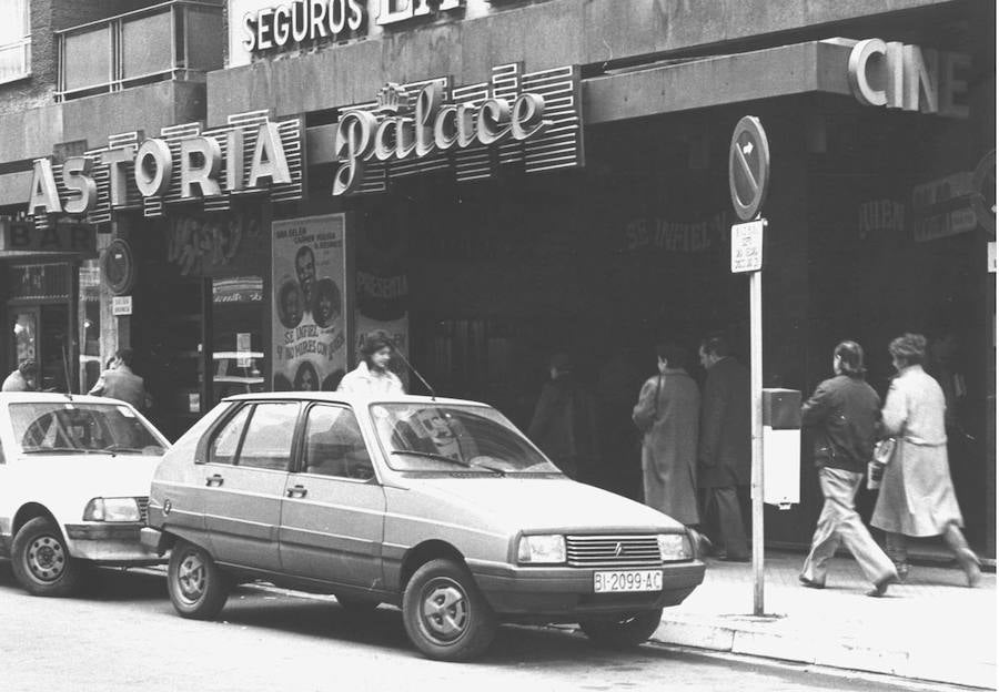 Astoria. En Campuzano, la sala de estrenos por excelencia. 1.080 localidades en una planta. Por aquí pasaron ‘Tiburón’, ‘Terremoto’, ‘E.T.’, ‘Star Wars’, ‘Superman’...