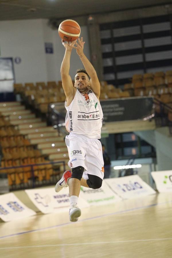 Araberri 72 - Barcelona B 65