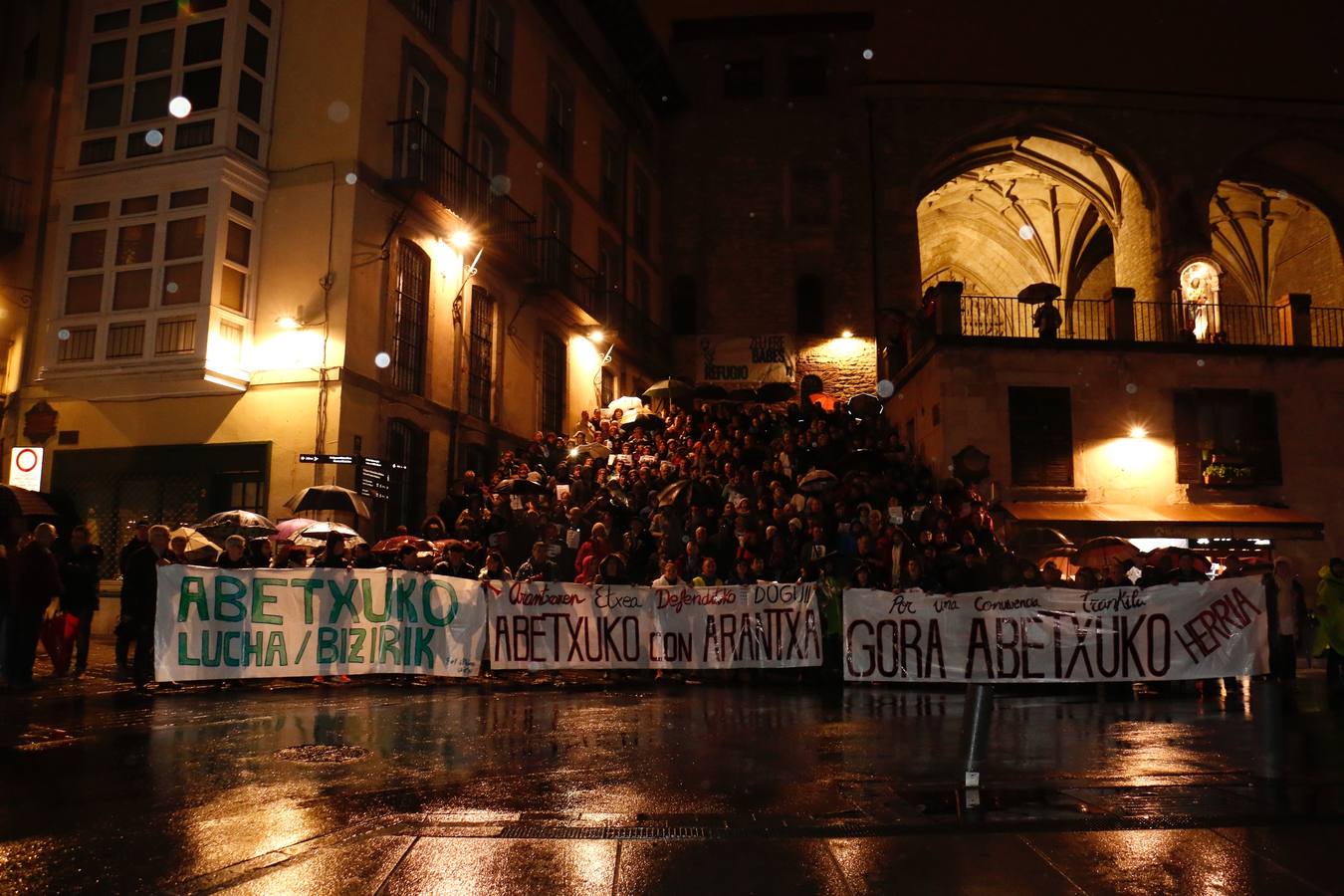 Abetxuko se manifiesta contra los &#039;Pichis&#039;