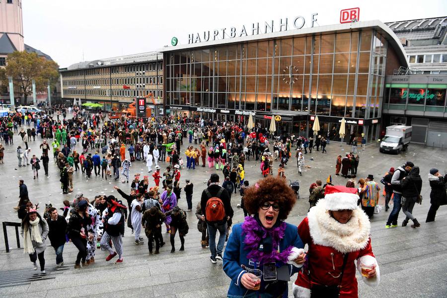 Colonia celebra la llegada del Carnaval