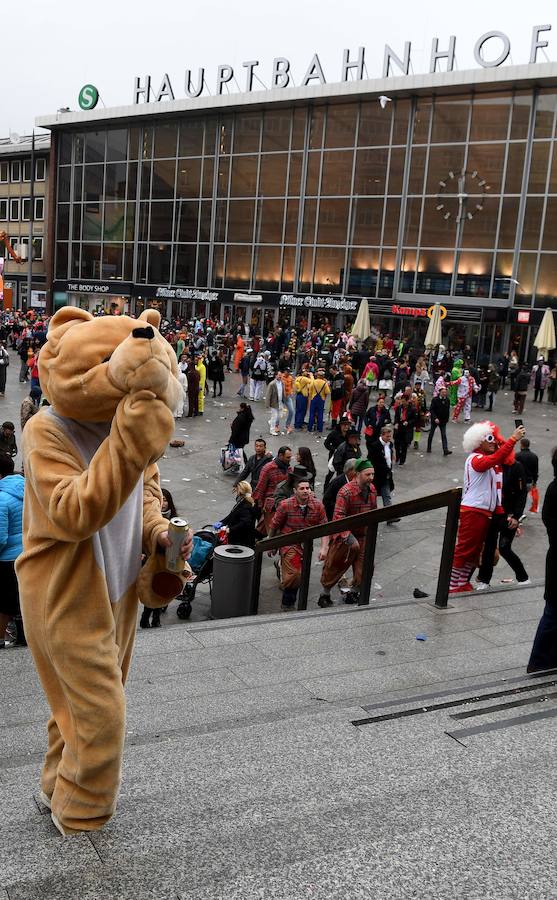 Colonia celebra la llegada del Carnaval