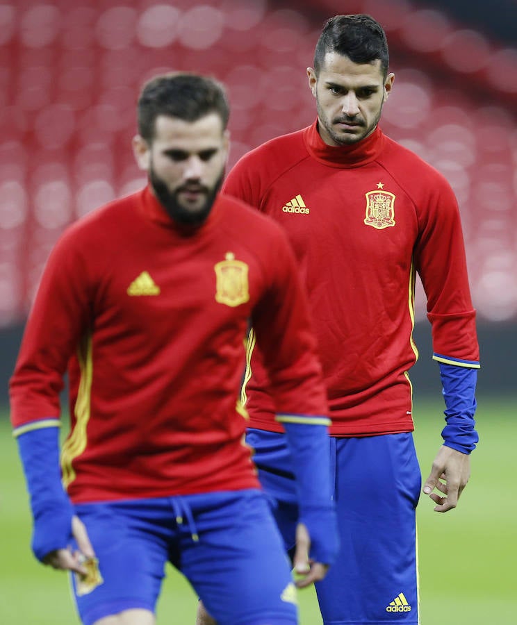 Aduriz pisa la alfombra de Wembley