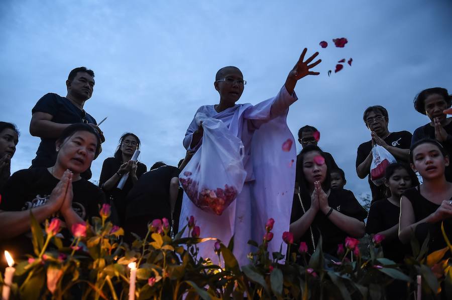 Tailandia celebra el cumpleaños su último rey