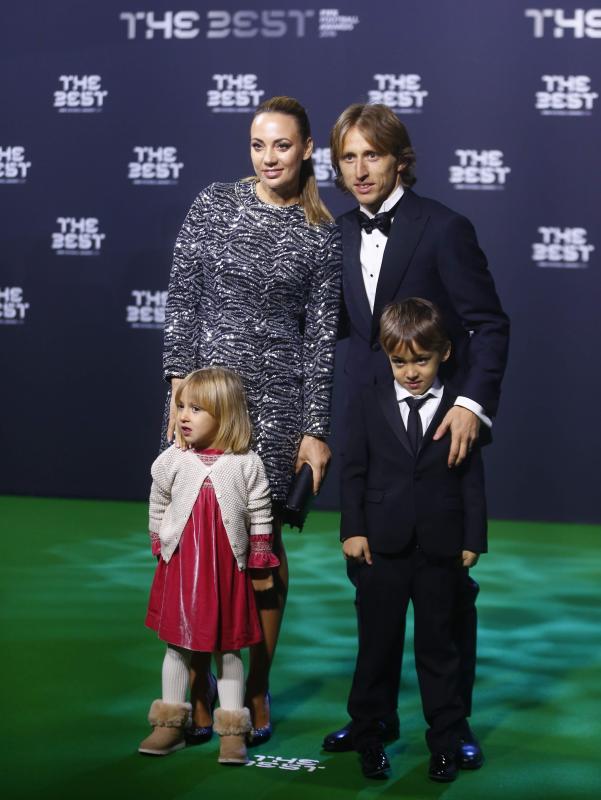 Luka Modric y su familia.