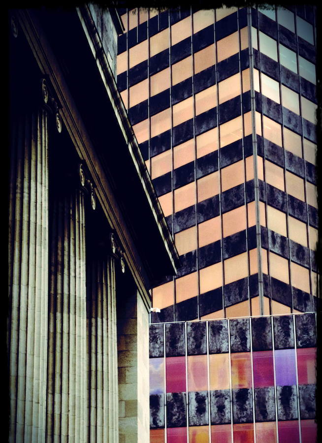 La torre del BBVA de la Gran Vía.