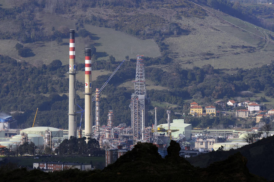 Vista parcial de la factoría de Petronor en Muskiz.