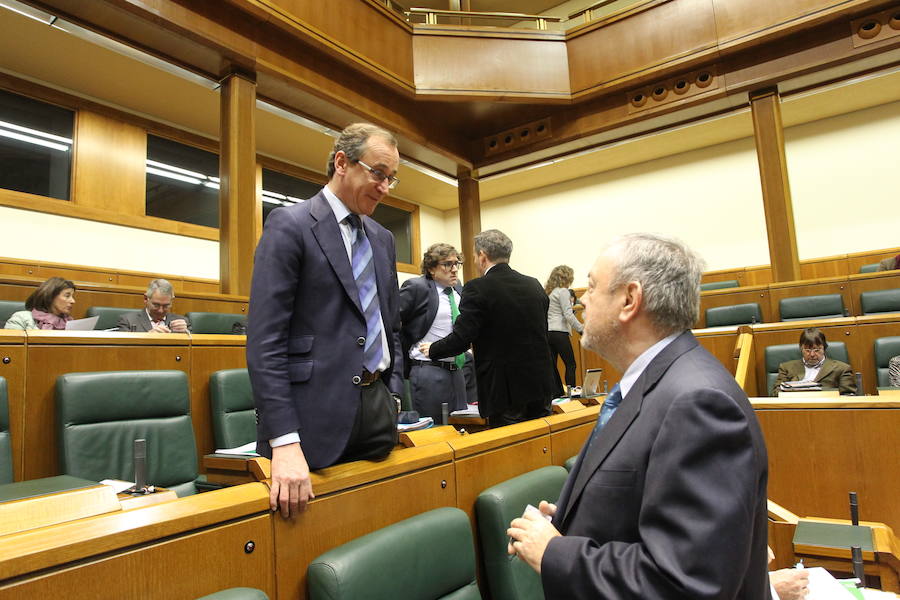 Homenaje silencioso del Parlamento vasco a Gregorio Ordóñez