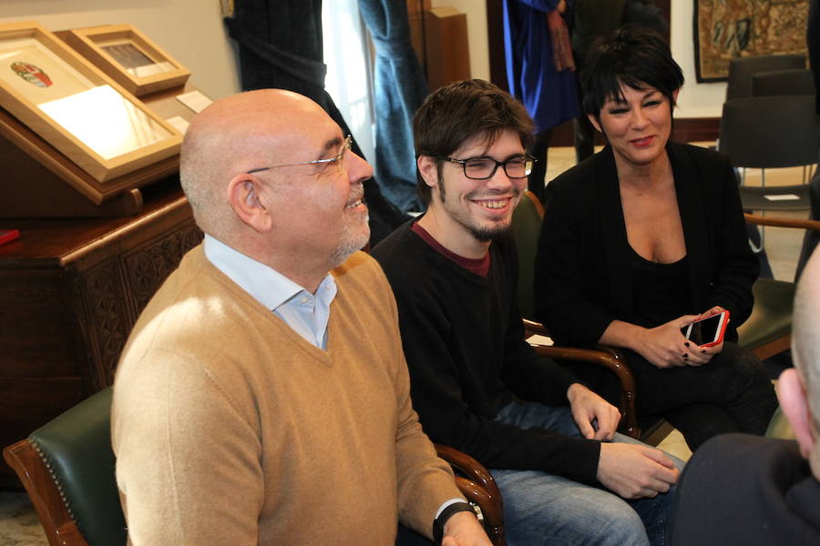 Homenaje a Joseba Leizaola en el Parlamento vasco