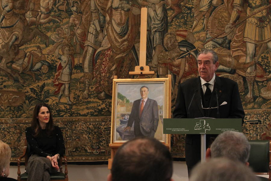 Homenaje a Joseba Leizaola en el Parlamento vasco