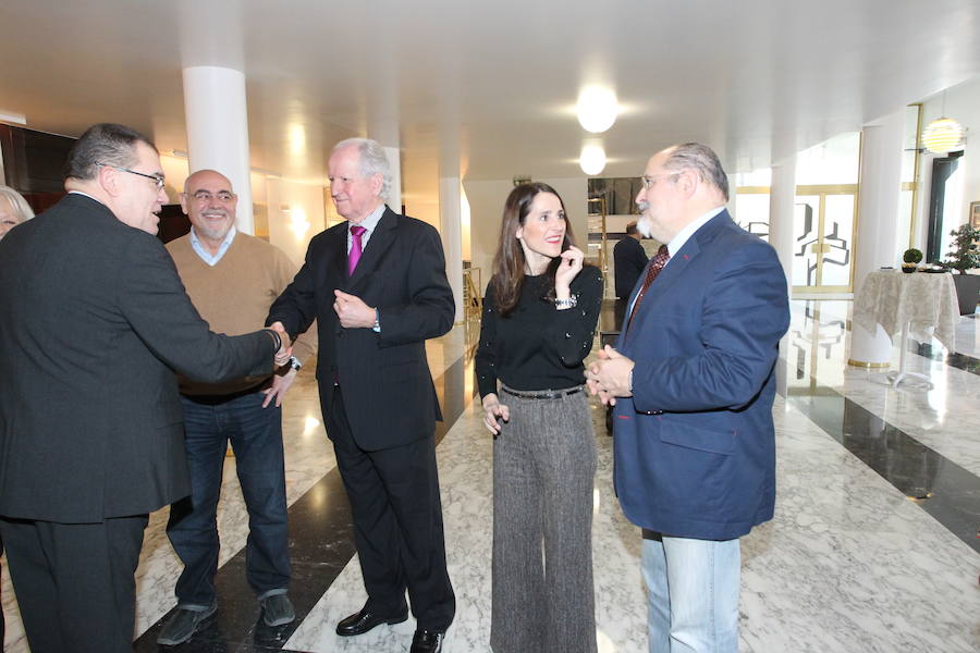 Homenaje a Joseba Leizaola en el Parlamento vasco