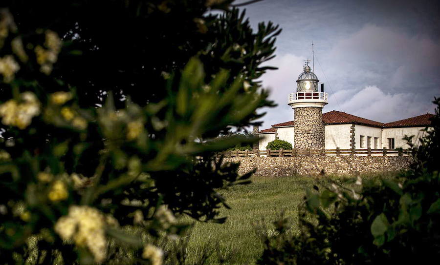 Vista del faro de la Galea, Getxo