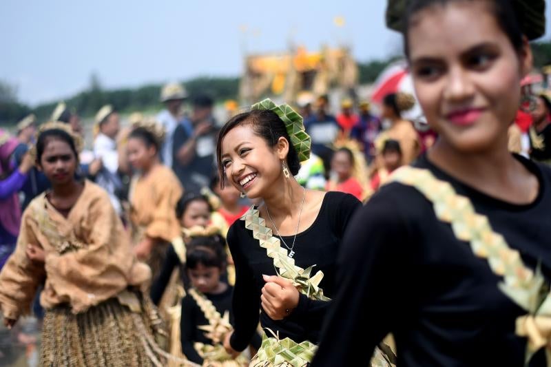 Ceremonia de acción de gracias Puja Pantai en Kuala Lumpur