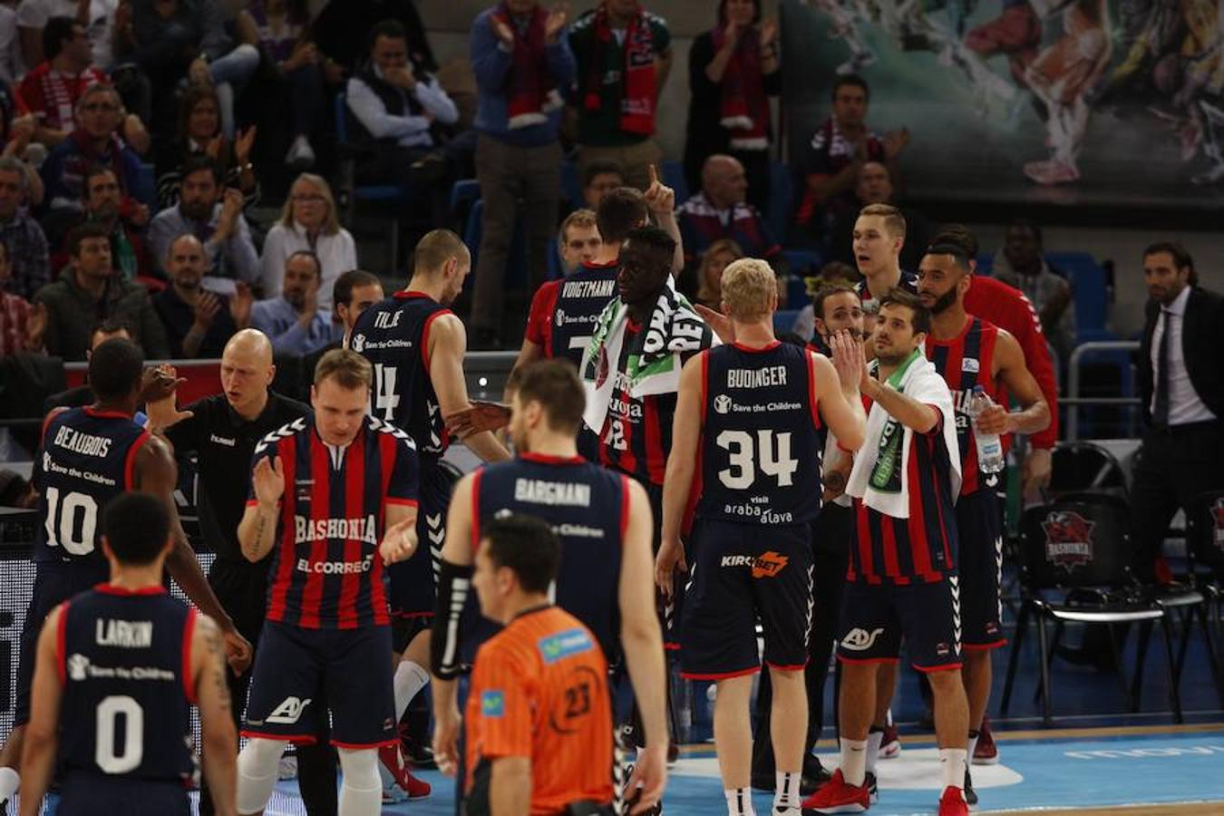 El Real Madrid - Baskonia, en imágenes