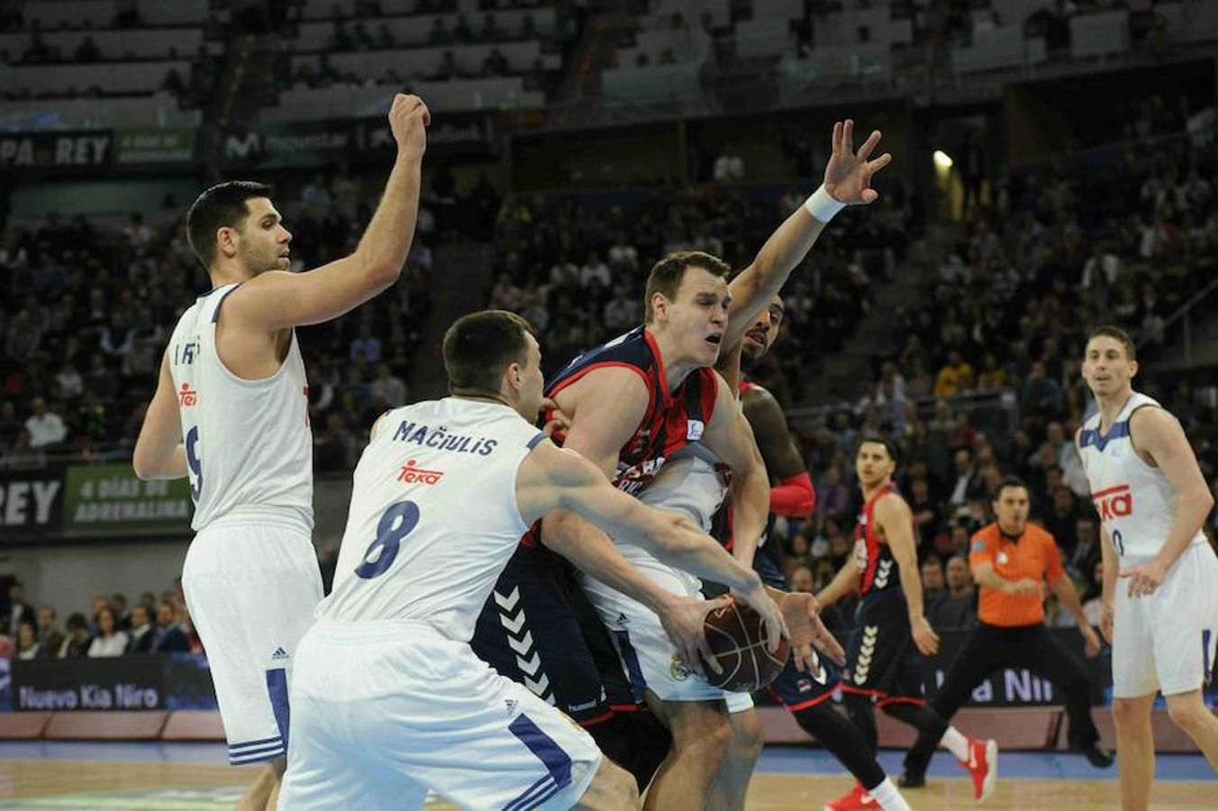 El Real Madrid - Baskonia, en imágenes