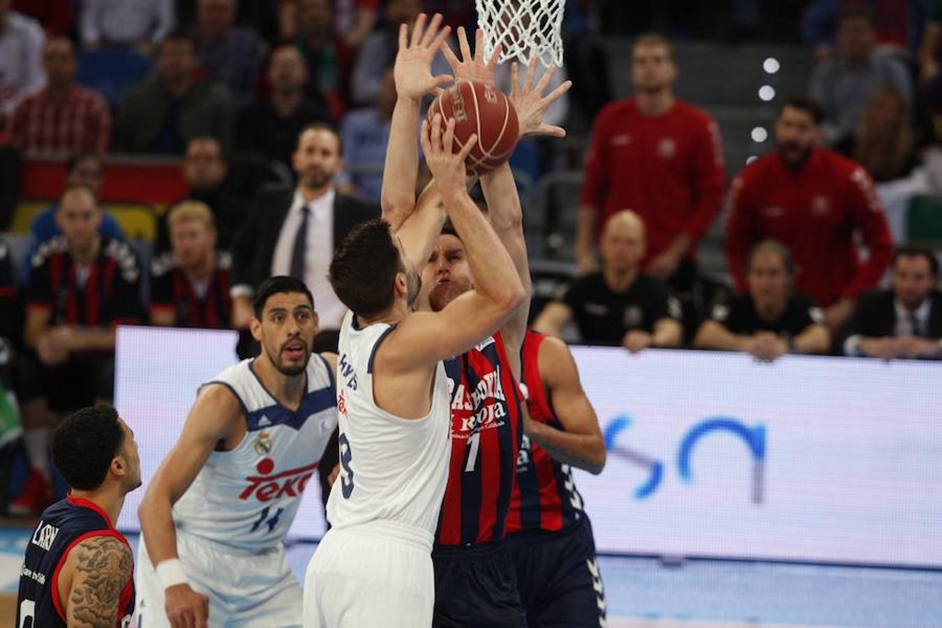 El Real Madrid - Baskonia, en imágenes