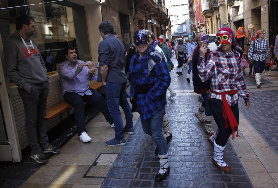 Las máscaras toman las calles de Durango