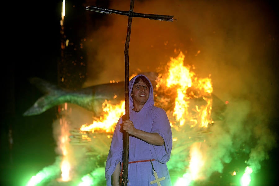 Bilbao entierra a la sardina