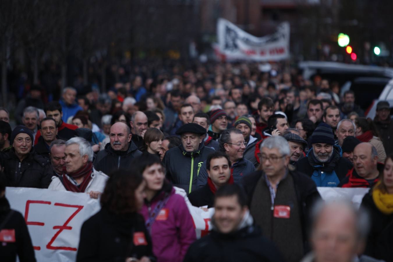 Ofrendas florales en recuerdo de las víctimas del Tres de Marzo