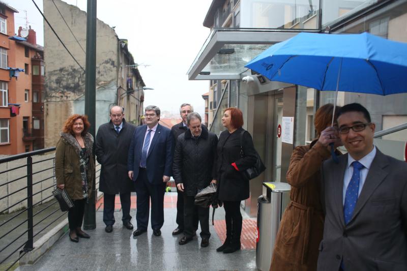 Comienza a funcionar el ascensor inclinado que conecta Atxuri con Ollerías altas