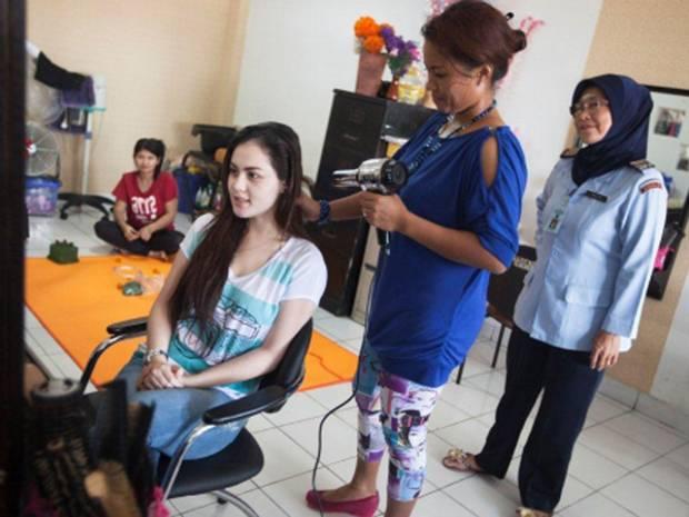 Prisión de Pondok Bambu (Indonesia). El público en indonesia se escandalizó al descubrir las inusuales condiciones con las que vivían las prisioneras de esta cárcel de mujeres ubicada en Yakarta.