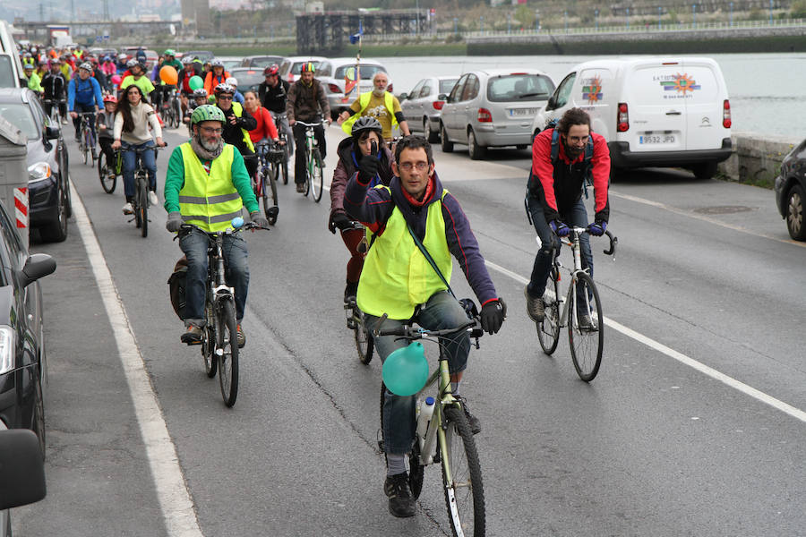 Una marcha para exigir un bidegorri entre Bilbao y Getxo
