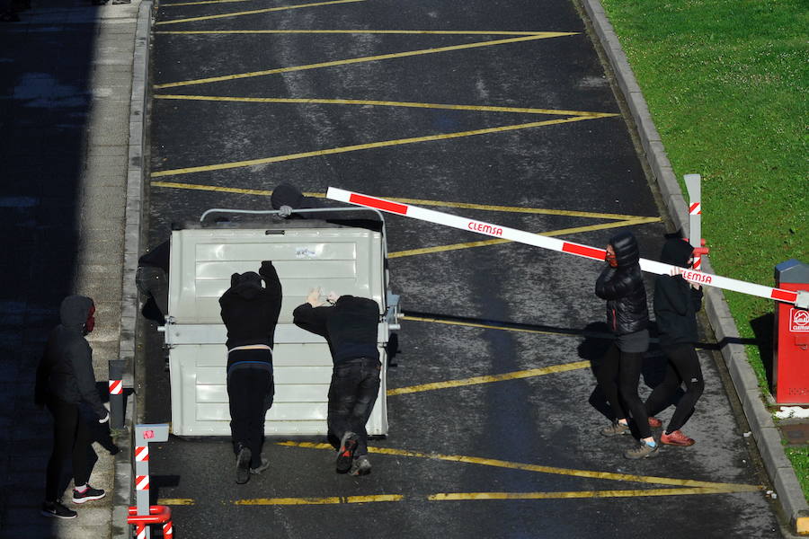 Altercados en el campus de la UPV de Leioa por la huelga